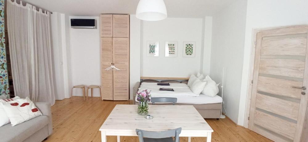 Hostel Zahrada Mikulov Buitenkant foto